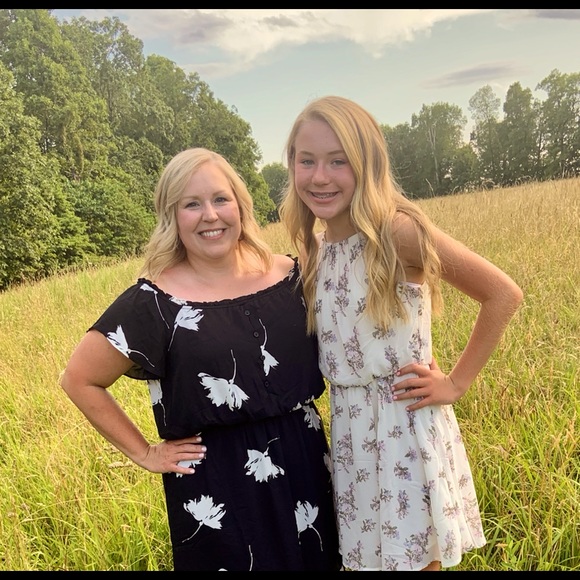 Meet your Posher, Amanda - Picture 1 of 1